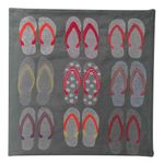 Almofada-Abdalla-bordada-flip-flops-101815